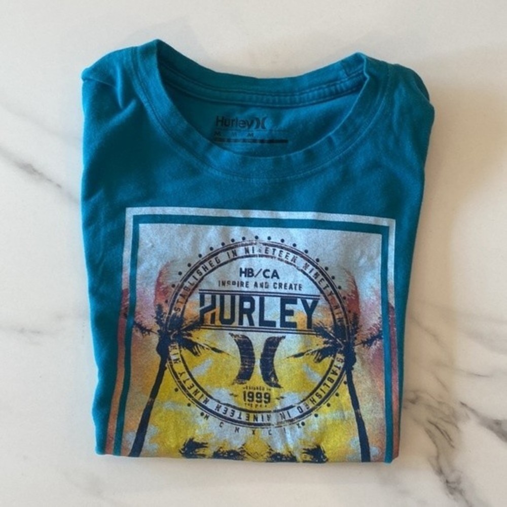 Hurley teal color, Size Medium Short Sleeved T-Shirt